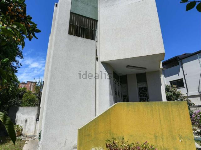 Case e ville in vendita di 334 m² in Via Mosca, 41