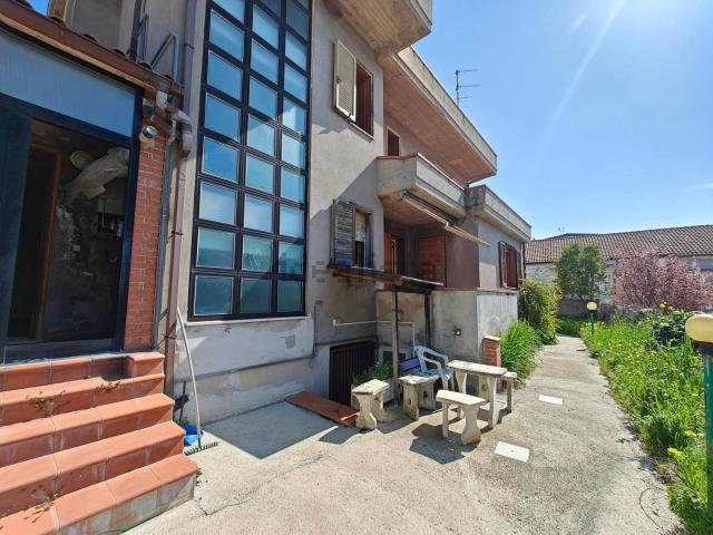 Case e ville in vendita di 334 m² in Strada de Jacobis della Torre