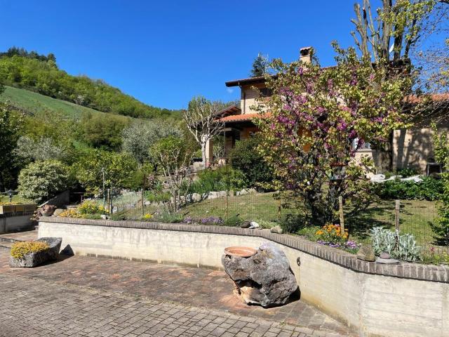 Case e ville in vendita di 337 m²