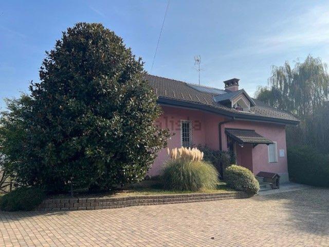 Case e ville in vendita di 338 m²