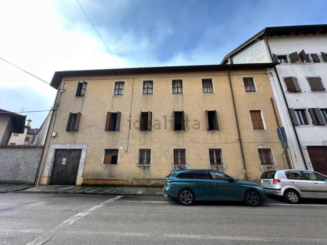 Case e ville in vendita di 338 m² in Via da Mula