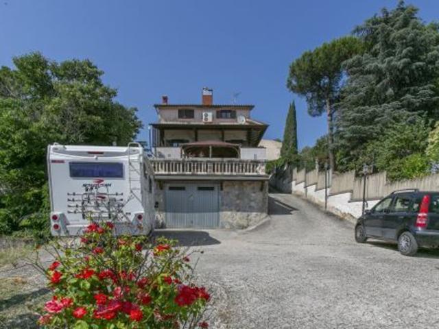Case e ville in vendita di 338 m² in Via Selva dei Cavalieri, 43