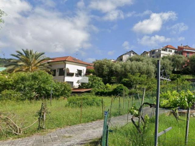 Case e ville in vendita di 338 m² in Via Privata delle Rose