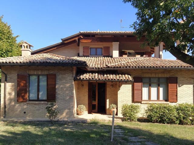 Case e ville in vendita di 339 m² in Via Maiatico