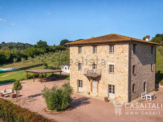 Case e ville in vendita di 339 m² in Viale Madre Speranza, 1