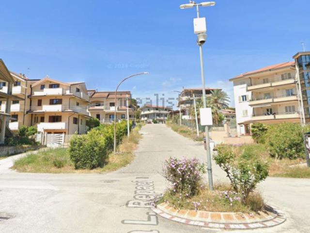 Case e ville in vendita di 37 m² in Via L. Repaci