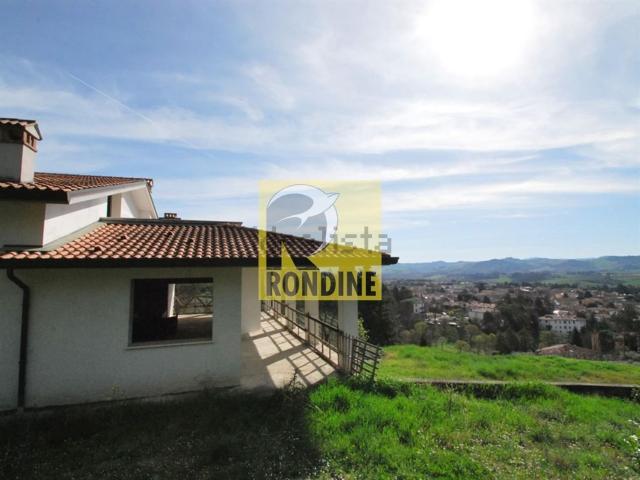 Case e ville in vendita di 340 m²