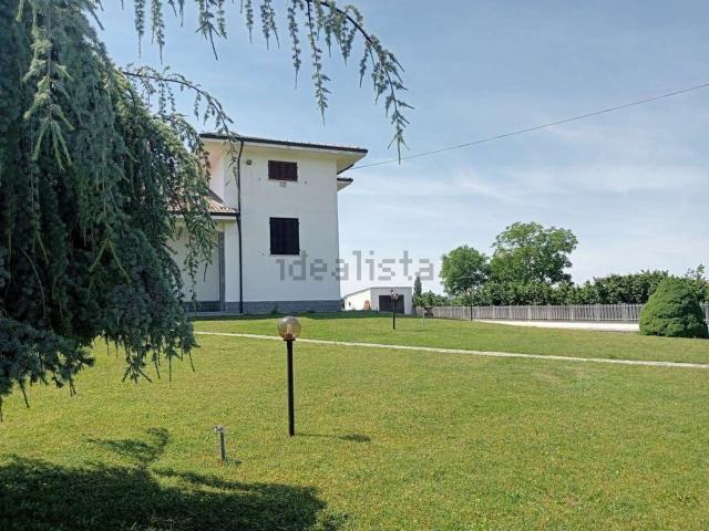 Case e ville in vendita di 340 m²
