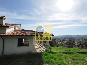 Case e ville in vendita di 340 m²