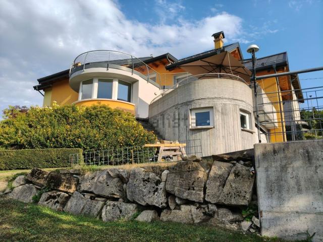 Case e ville in vendita di 340 m² in Via Ceresera, 9