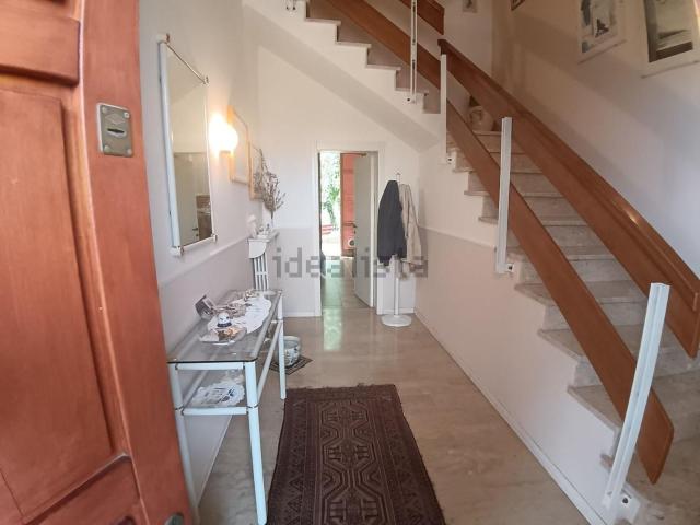 Case e ville in vendita di 340 m² in Via di Cortenuova