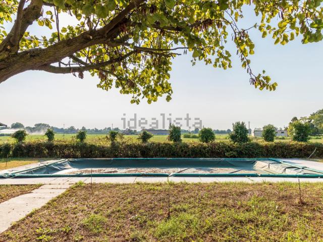 Case e ville in vendita di 340 m² in Via Martiniana, 297