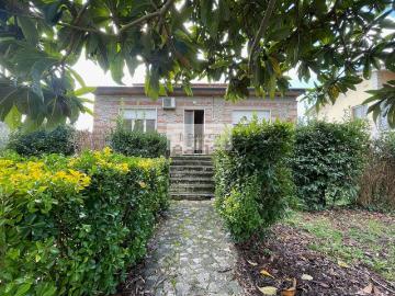 Case e ville in vendita di 340 m² in Via Roma