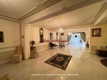 Case e ville in vendita di 340 m² in Contrada Tucciarella
