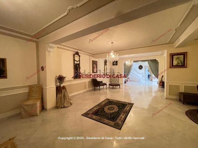 Case e ville in vendita di 340 m² in Contrada Tucciarella