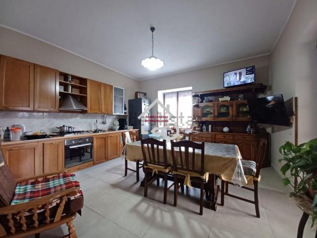 Case e ville in vendita di 340 m² in Contrada Palombe, 2