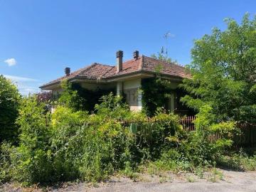 Case e ville in vendita di 340 m² in Frazione Quarto Inferiore, 315