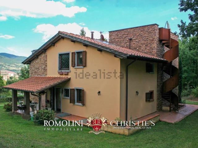 Case e ville in vendita di 342 m²