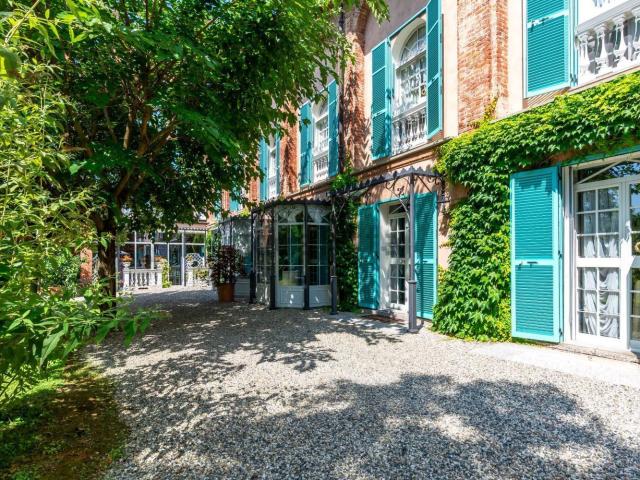 Case e ville in vendita di 343 m² in Via Asti, 29