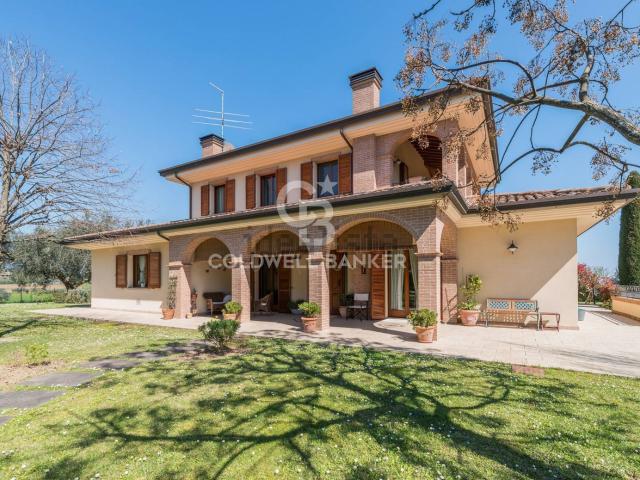 Case e ville in vendita di 343 m² in Via San Giovanni, 56