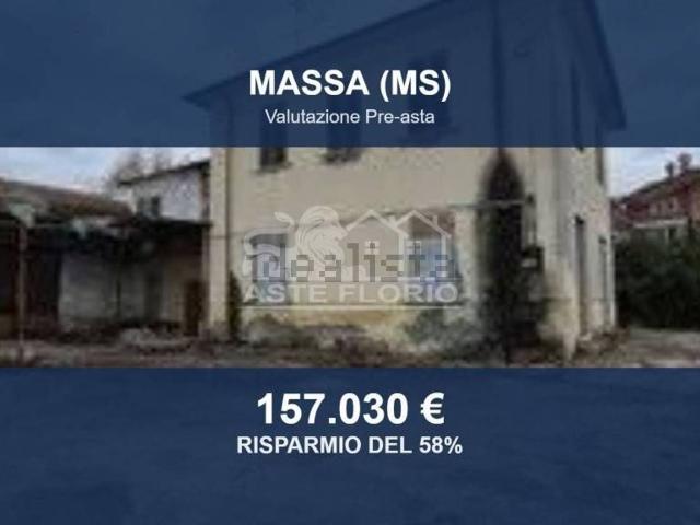 Case e ville in vendita di 343 m² in Via Quercioli, 11