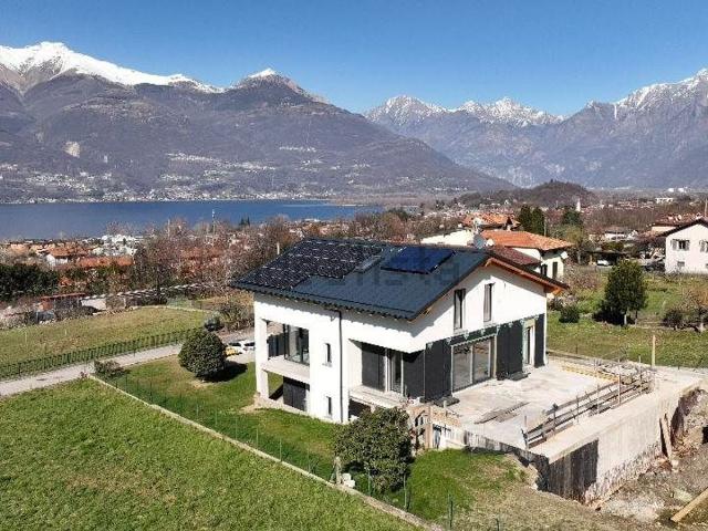 Case e ville in vendita di 439 m² in Vicolo ai Monti, 21