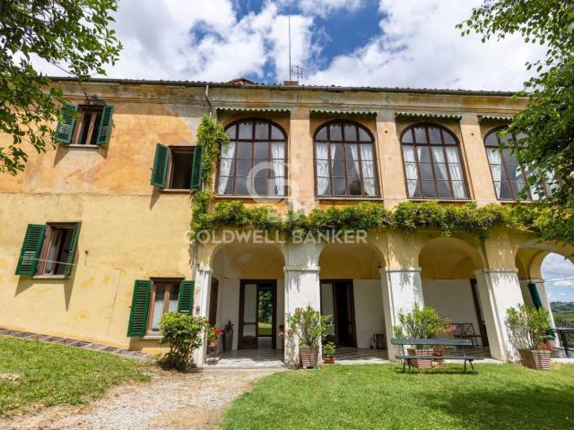 Case e ville in vendita di 344 m² in Strada delle Moglie, 32
