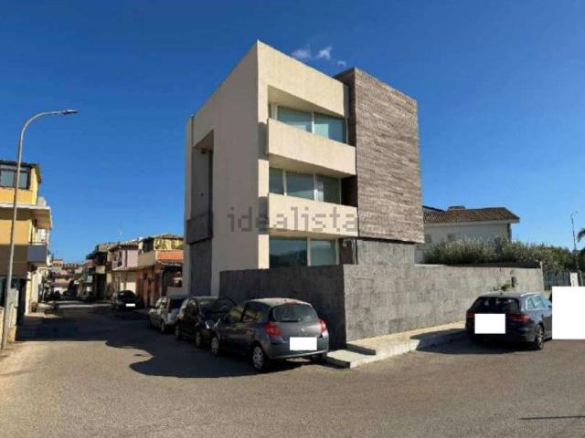 Case e ville in vendita di 345 m² in Via degli Aceri