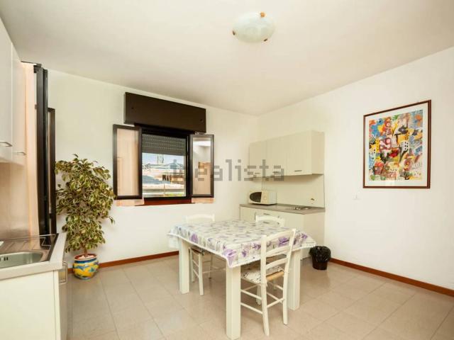 Case e ville in vendita di 345 m² in Via per Modena