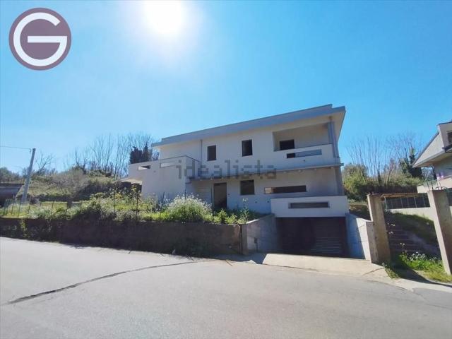 Case e ville in vendita di 346 m²