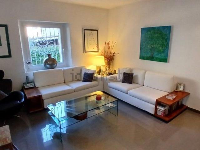 Case e ville in vendita di 347 m² in Via Umago, 16