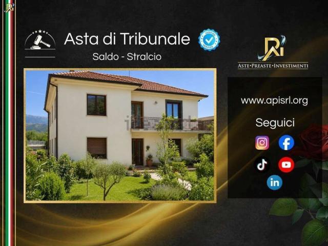 Case e ville in vendita di 347 m² in Contrada Colle Mastroianni