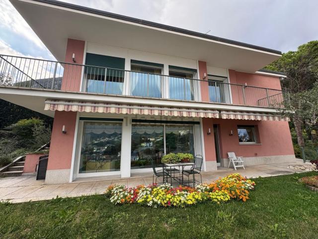 Case e ville in vendita di 348 m² in Via Quarto, 14