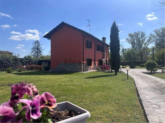 Case e ville in vendita di 349 m²
