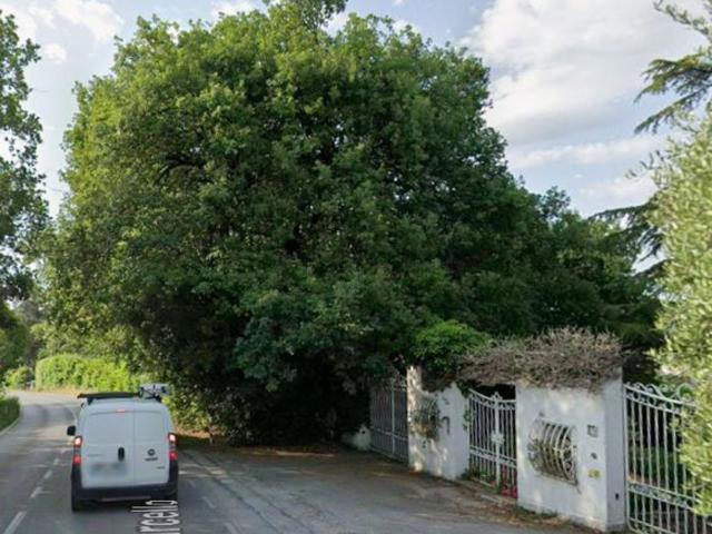 Case e ville in vendita di 349 m² in Strada Provinciale 18