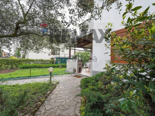 Case e ville in vendita di 350 m²