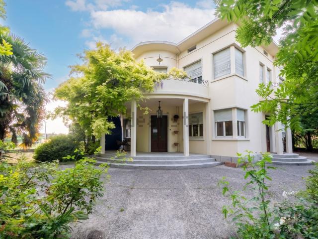 Case e ville in vendita di 350 m²