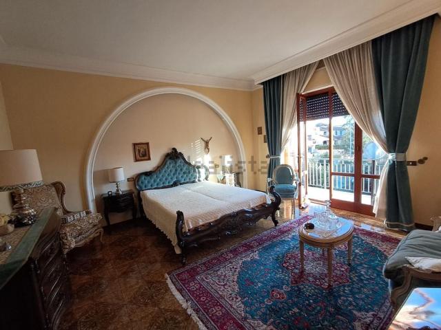 Case e ville in vendita di 350 m²