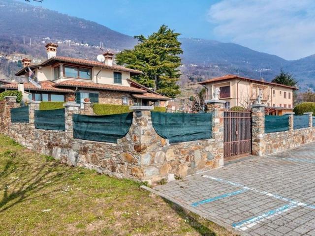 Case e ville in vendita di 350 m²