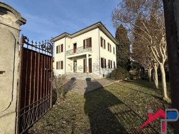 Case e ville in vendita di 350 m²