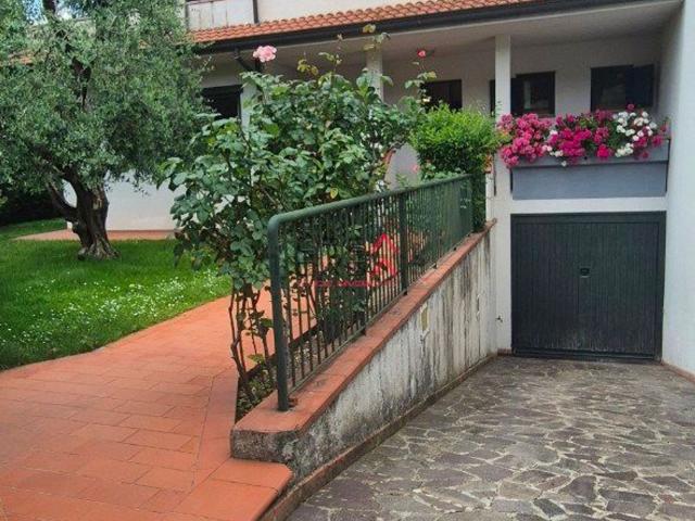 Case e ville in vendita di 350 m²