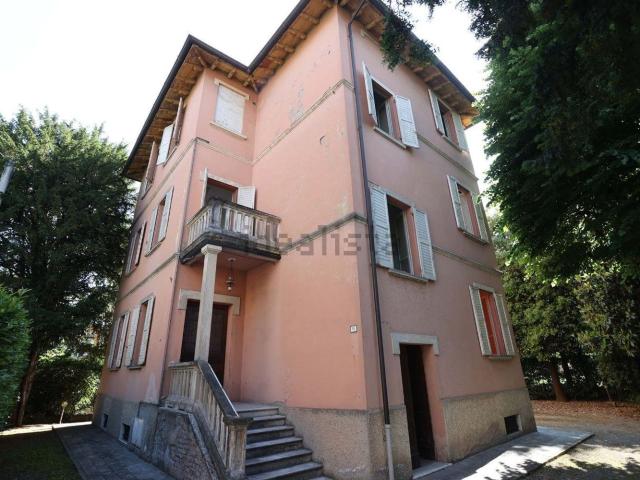 Case e ville in vendita di 350 m²