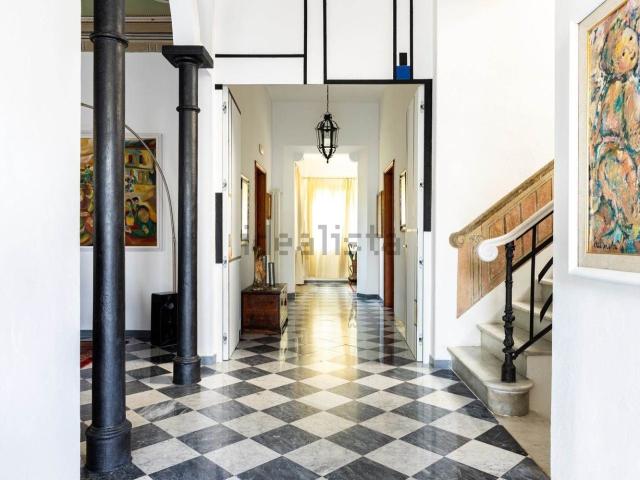 Case e ville in vendita di 350 m²