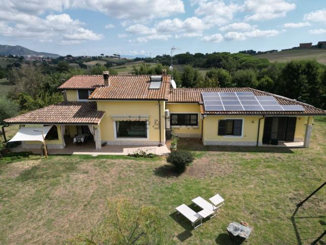 Case e ville in vendita di 350 m²