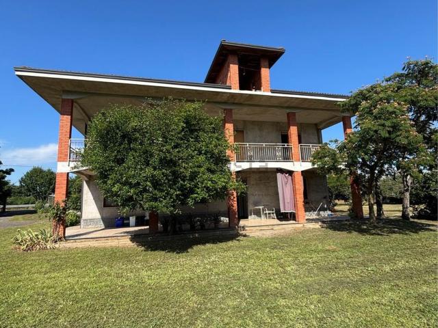 Case e ville in vendita di 350 m²