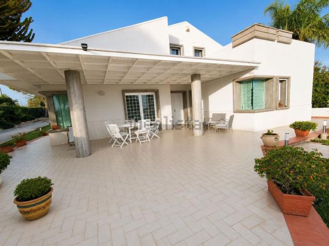 Case e ville in vendita di 350 m²