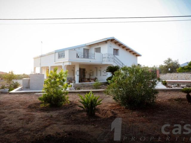 Case e ville in vendita di 350 m²