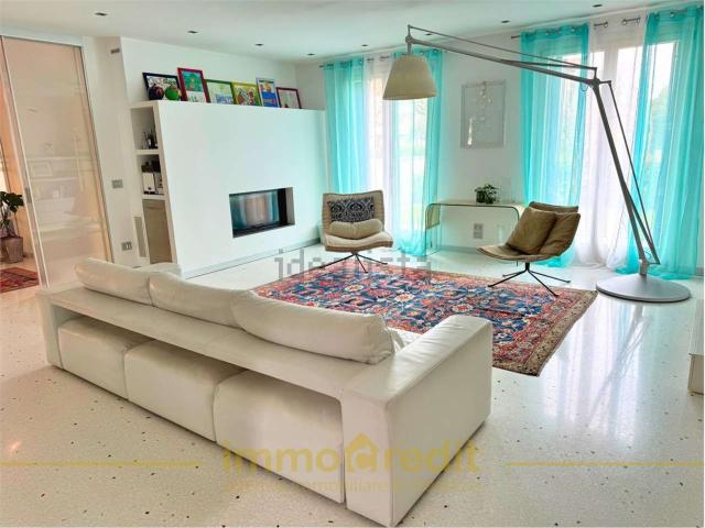Case e ville in vendita di 350 m²