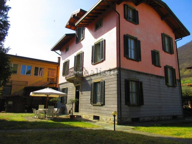 Case e ville in vendita di 350 m²