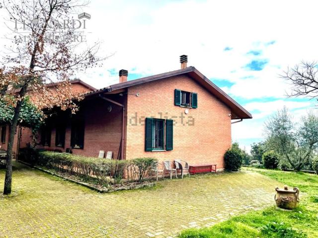 Case e ville in vendita di 350 m²